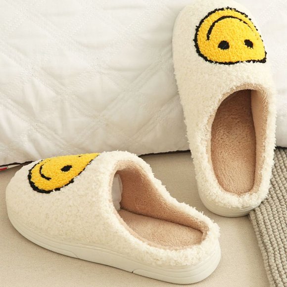 NEW Smile Smiley Happy Face CUTE Plush Soft Cozy Comfy Anti Skid Slip On Slipper - Picture 13 of 14